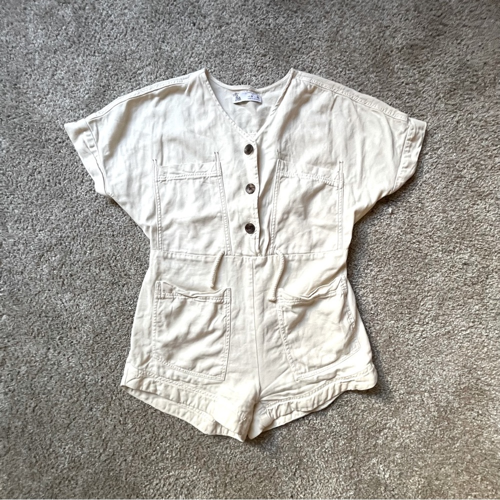 Zara cream colored romper size 9